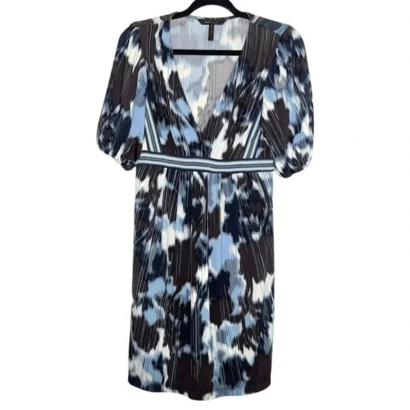 BCBG MaxAzria Floral Light Blue V-Neck Short Sleeve Midi Dress Size Small - Picture 2 of 7